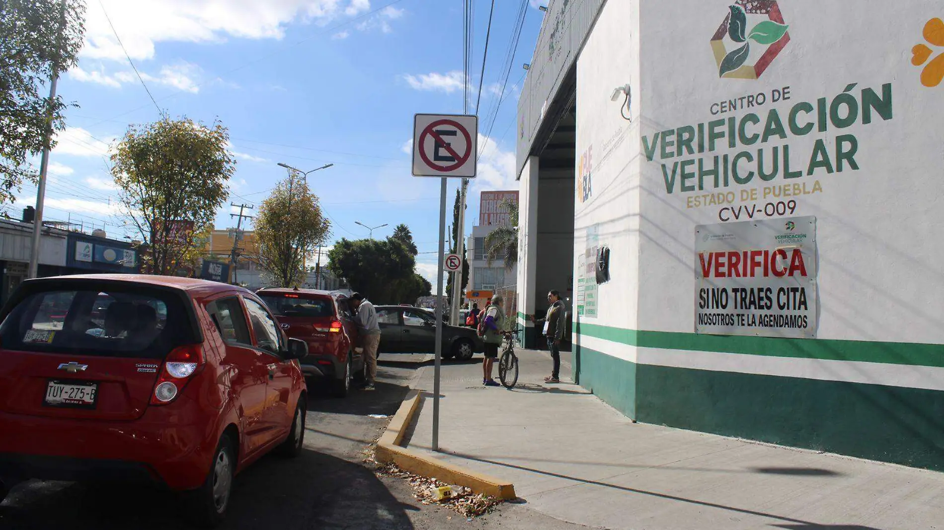 Poca afluencia en el último día de verificación vehicular en Puebla 